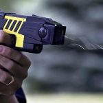 gobierno-de-chile-autoriza-compra-de-pistolas-taser-para-carabineros