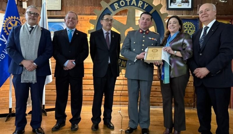 clubes-rotarios-de-los-lagos-rinden-homenaje-a-las-glorias-del-ejercito-de-chile