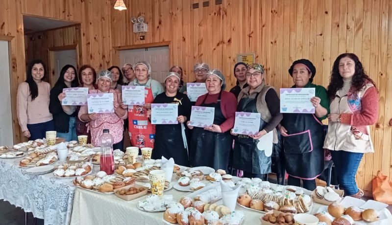 Chonchi: Mujeres Jefas de Hogar Fortalecen Emprendimientos con Curso de Pastelería Chilena