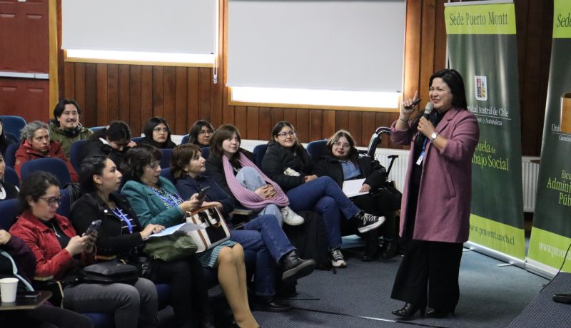 seminario-clave-en-puerto-montt-impulsa-salud-intercultural-en-profesionales