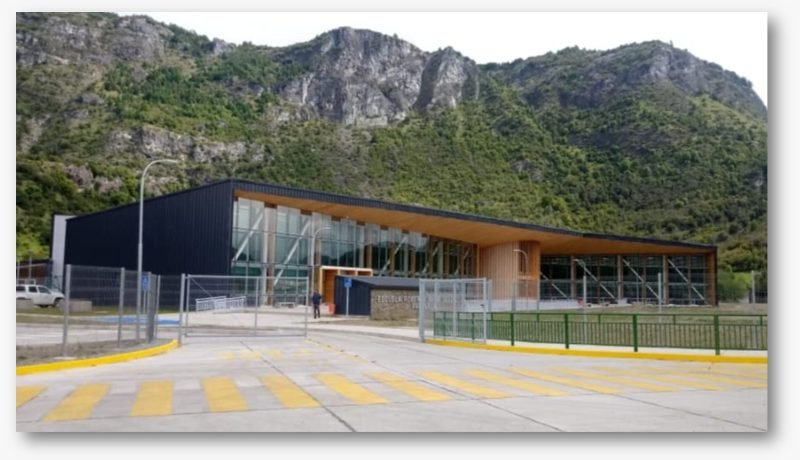 Palena: Consejo Regional Aprueba Millonaria Inversión para Mejorar Colegio Roberto White