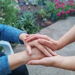 capacitacion-gratuita-para-cuidadores-de-adultos-mayores