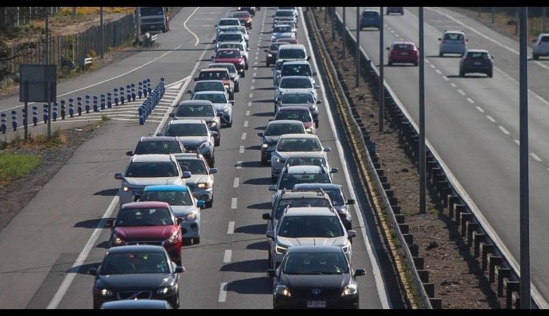 Fin de semana largo: 31 conductores detenidos tras salida de 150 mil vehículos de la RM