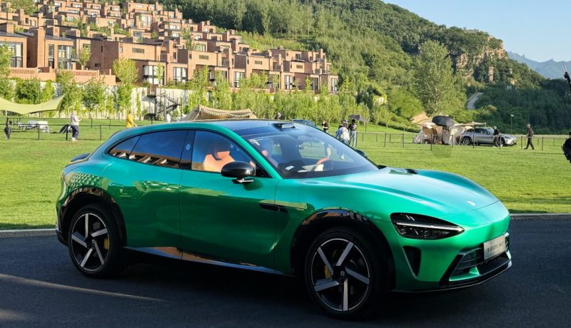 xiaomi-rompe-records-con-su-suv-electrica-yu7-casi-300-000-pedidos-en-la-primera-hora