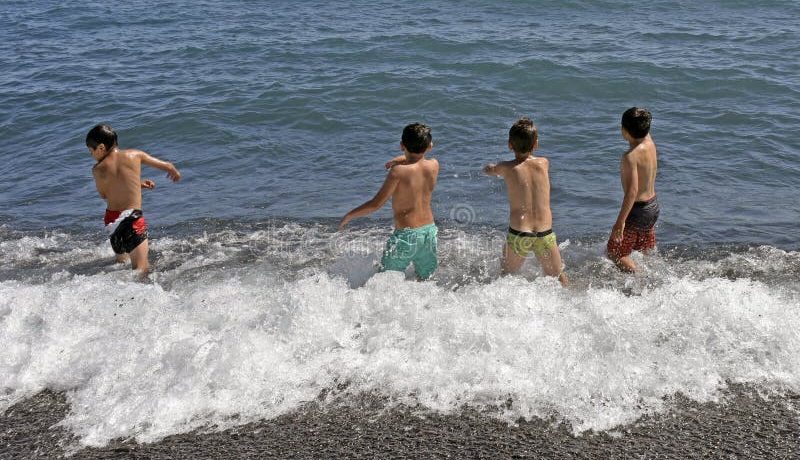puerto-varas-natacion-gratuita-para-800-ninos