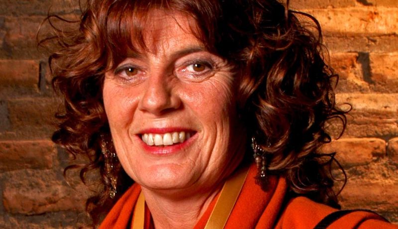 consuelo-holzapfel-trayectoria-y-reconocimiento-en-temporales-teatrales