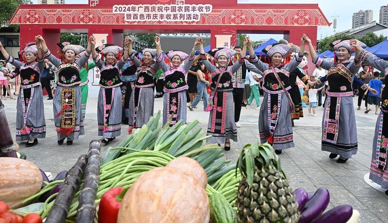 chonchi-celebra-y-premia-a-sus-agricultores-y-la-riqueza-del-campo-local