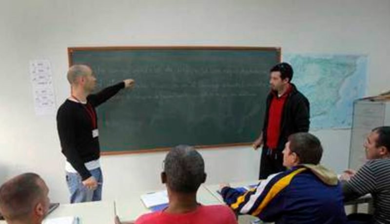 Así es la educación en la cárcel de Osorno: la experiencia que viven futuros profesores