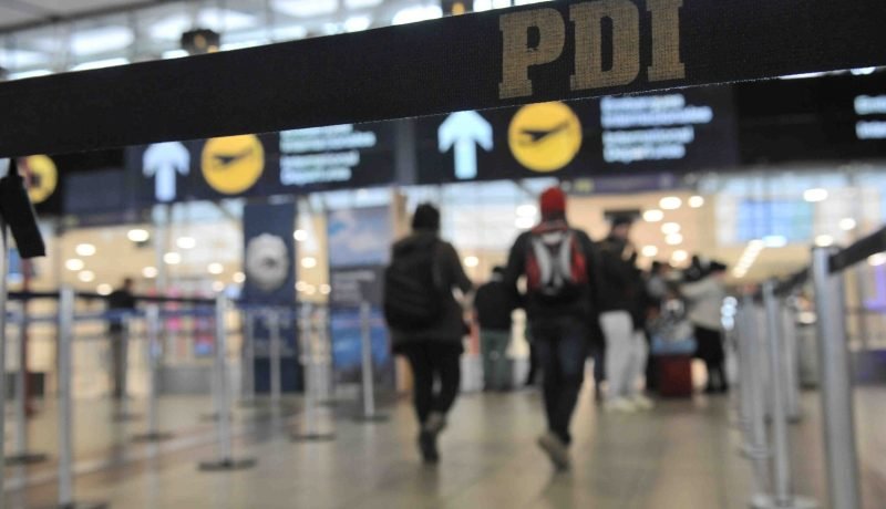 Chile expulsa a 69 extranjeros por delitos graves en nuevo operativo migratorio