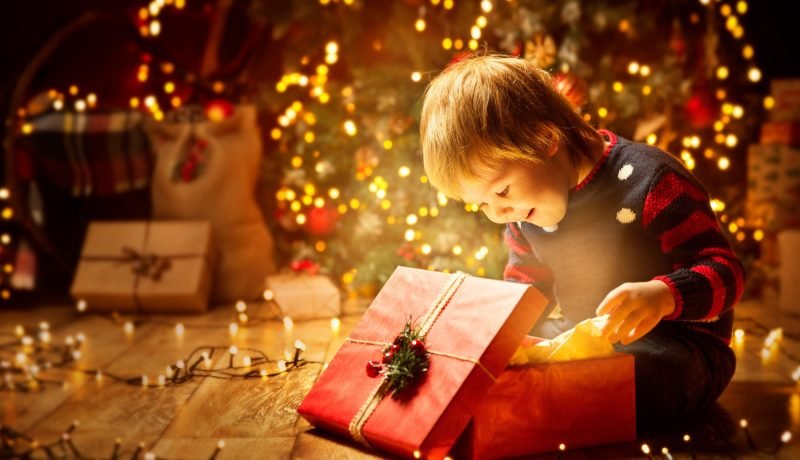 Campaña "Juntos en Navidad": Buscan padrinos para 80 niños en Purranque y Río Negro