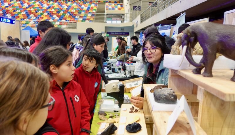 congreso-explora-los-lagos-30-anos-impulsando-la-ciencia-escolar-en-la-region