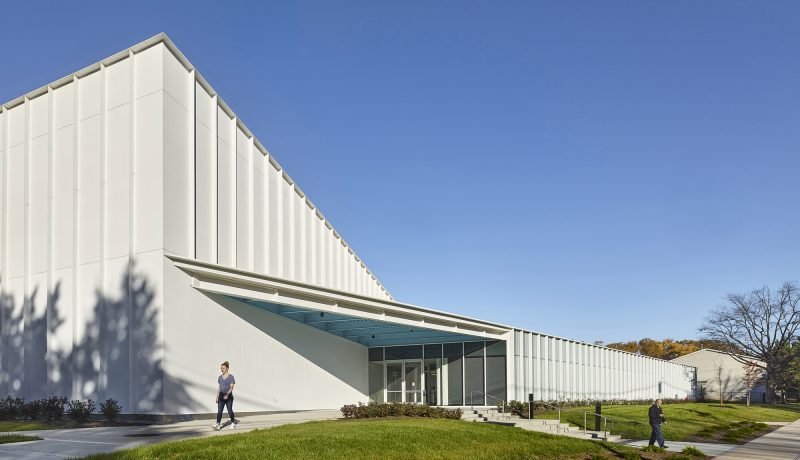sence-puerto-montt-estrena-edificio-con-accesibilidad-y-tecnologia
