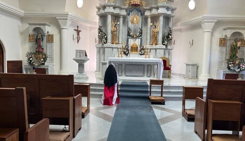 monasterio-de-adoratrices-25-anos-de-fe-en-colonia-tres-puentes