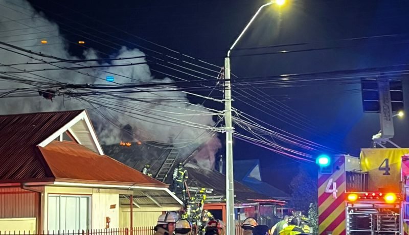 incendio-en-osorno-segundo-piso-de-vivienda-destruido-8-ilesos