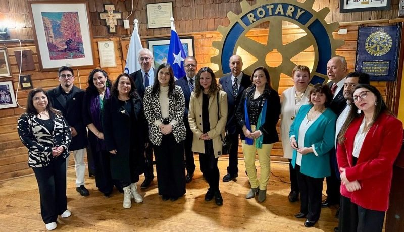 Rotary Puerto Varas: Homenaje a Profesores Cierra Semana del Niño Rotary Puerto Varas: Homenaje a Profesores Cierra Semana del Niño