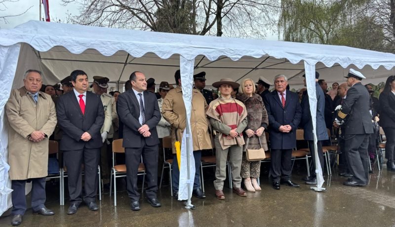 Castro Celebra Fiestas Patrias con Desfile y Reconocimiento a Damas de Blanco