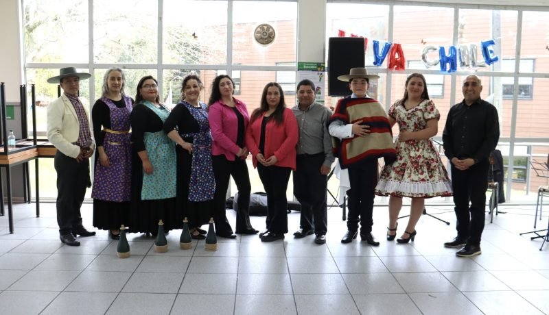 UACh Puerto Montt: Celebración de Música y Danza Chilena en Fiestas Patrias