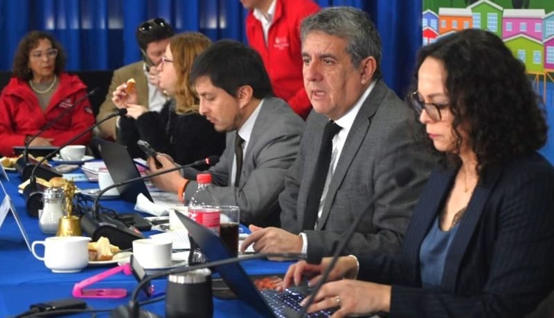 gobierno-regional-de-los-lagos-congela-financiamiento-de-proyectos-clave-por-recorte-presupuestario