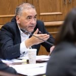 senador-espinoza-proyectos-congelados-en-los-lagos-por-recorte-presupuestario