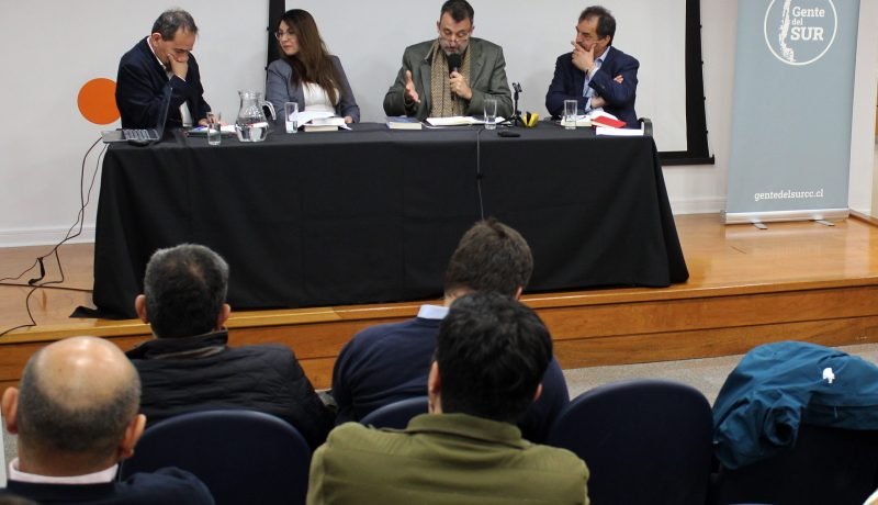 Sergio Micco presenta su libro sobre el estallido social en Puerto Montt y Puerto Varas