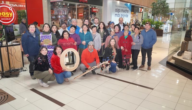 feria-artesanos-huitrapulli-tradicion-y-sabor-en-mall-cenco-osorno